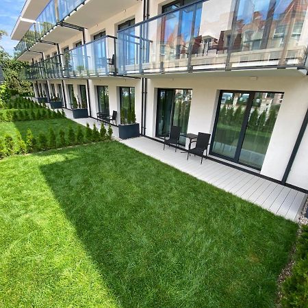 Przy Plazy - Z Prywatnym Ogrodkiem Rezydencja Niechorze Apartment Exterior photo