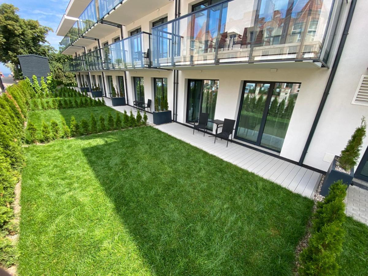 Przy Plazy - Z Prywatnym Ogrodkiem Rezydencja Niechorze Apartment Exterior photo